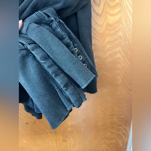 Free People Black Fitted Buttoned Blouse M - Picture 6 of 12